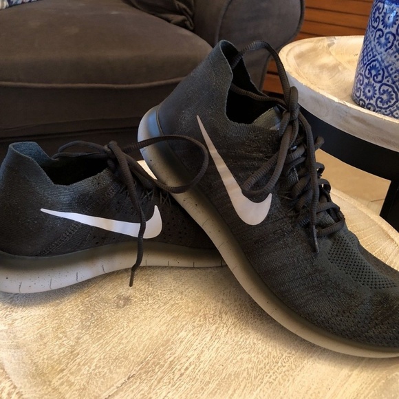 NIKE FREE RUN FLYKNIT 2017 MENS RUNNING SHOES 11 - Picture 4 of 6
